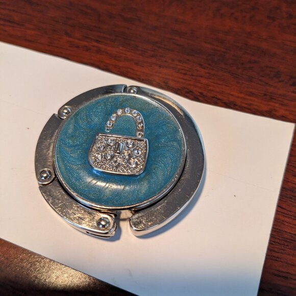 PURSE MAGNET HANGER - Picture 1 of 3